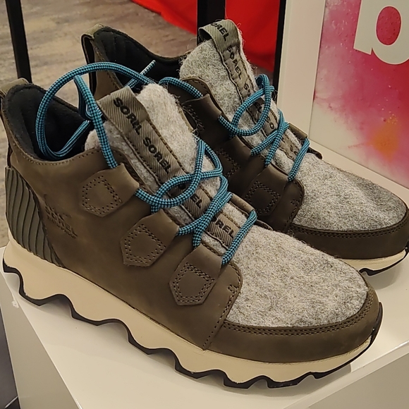 Sorel Shoes - New! Sorel Kinetic Caribou